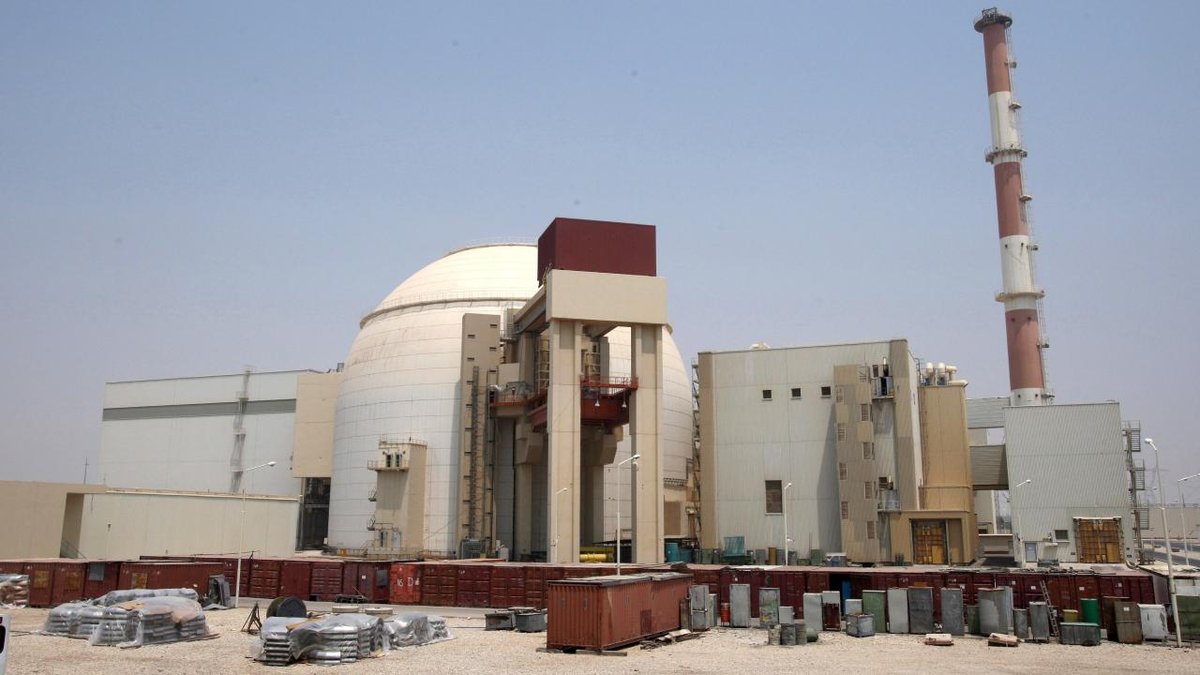 UAEA: İran, Buşehr Nükleer Enerji Santrali tesislerine bir başka füzenin isabet ettiğini bildirdi