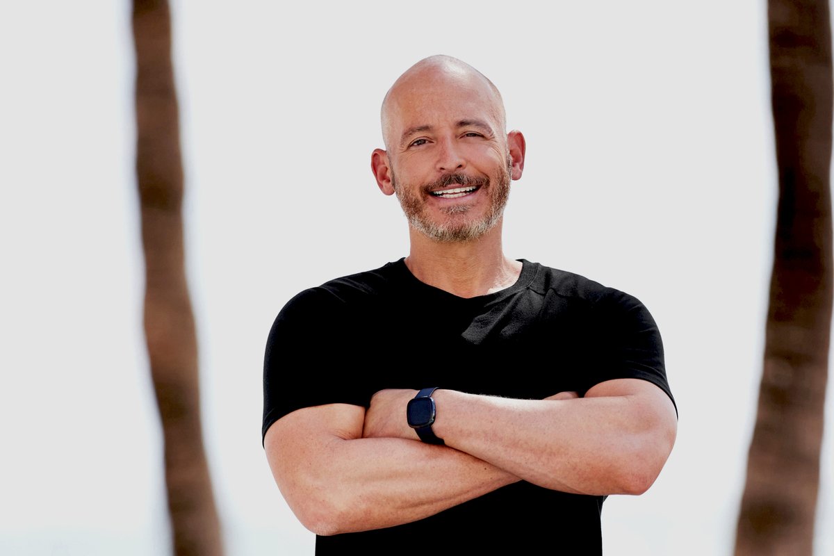 A 51-year-old personal trainer shares his 20-minute workout to build an maintain muscle