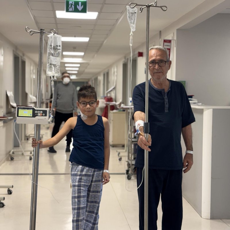 "11 yaşındaki Bekir, dedesinin böbreğiyle hayata tutundu"