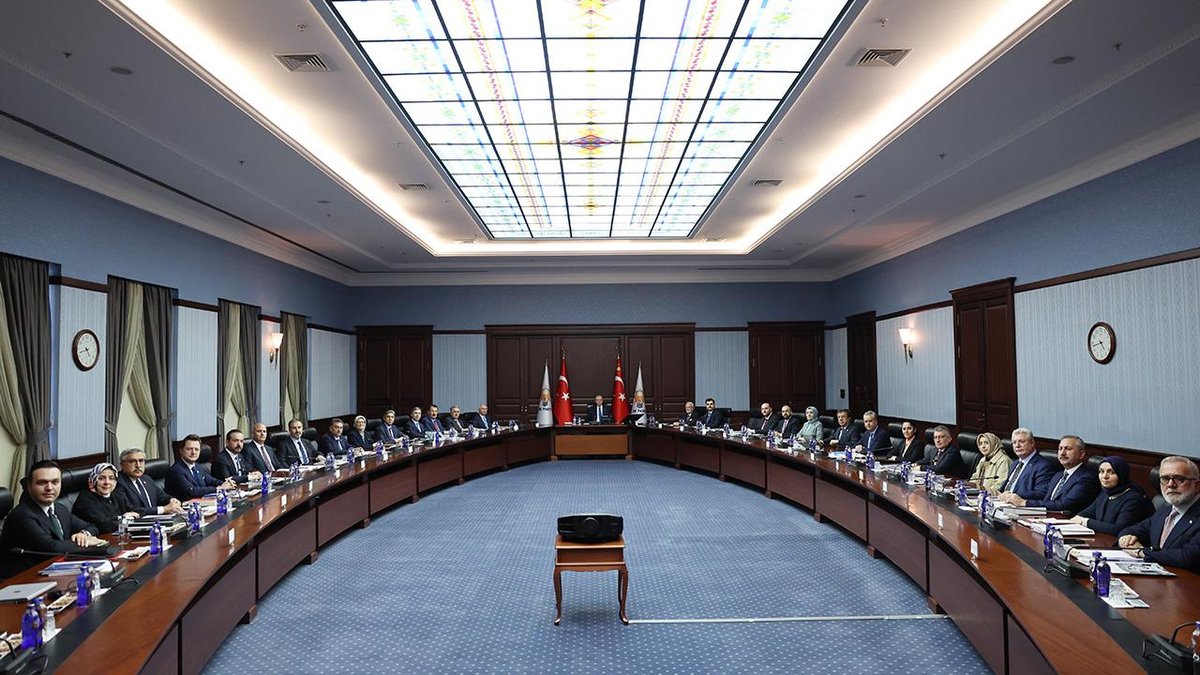 "AK Parti Merkez Yürütme Kurulu, Gündem Değerlendirmesi İçin Bir Araya Geldi"