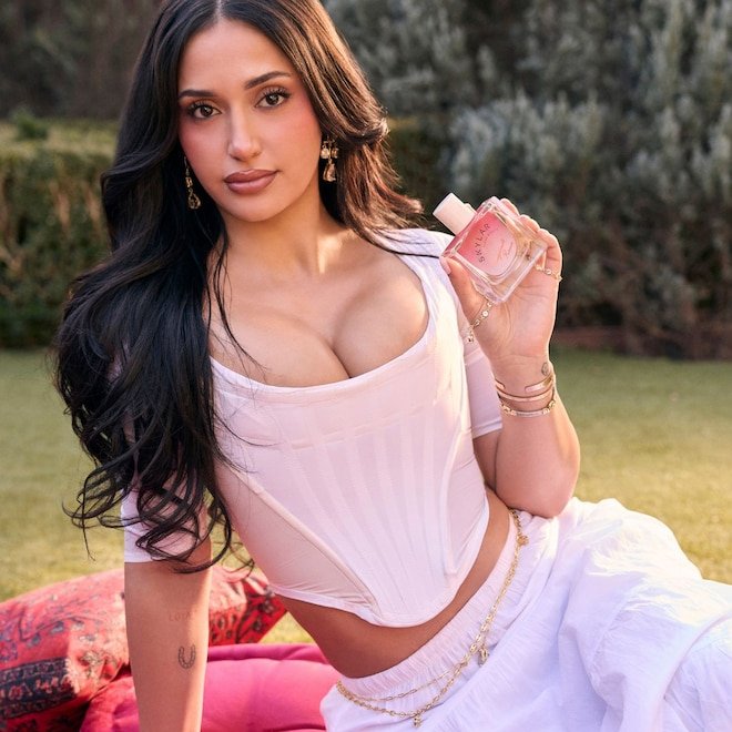 Leah Kateb’s Pomegranate Perfume: Will Have Everyone Complimenting You