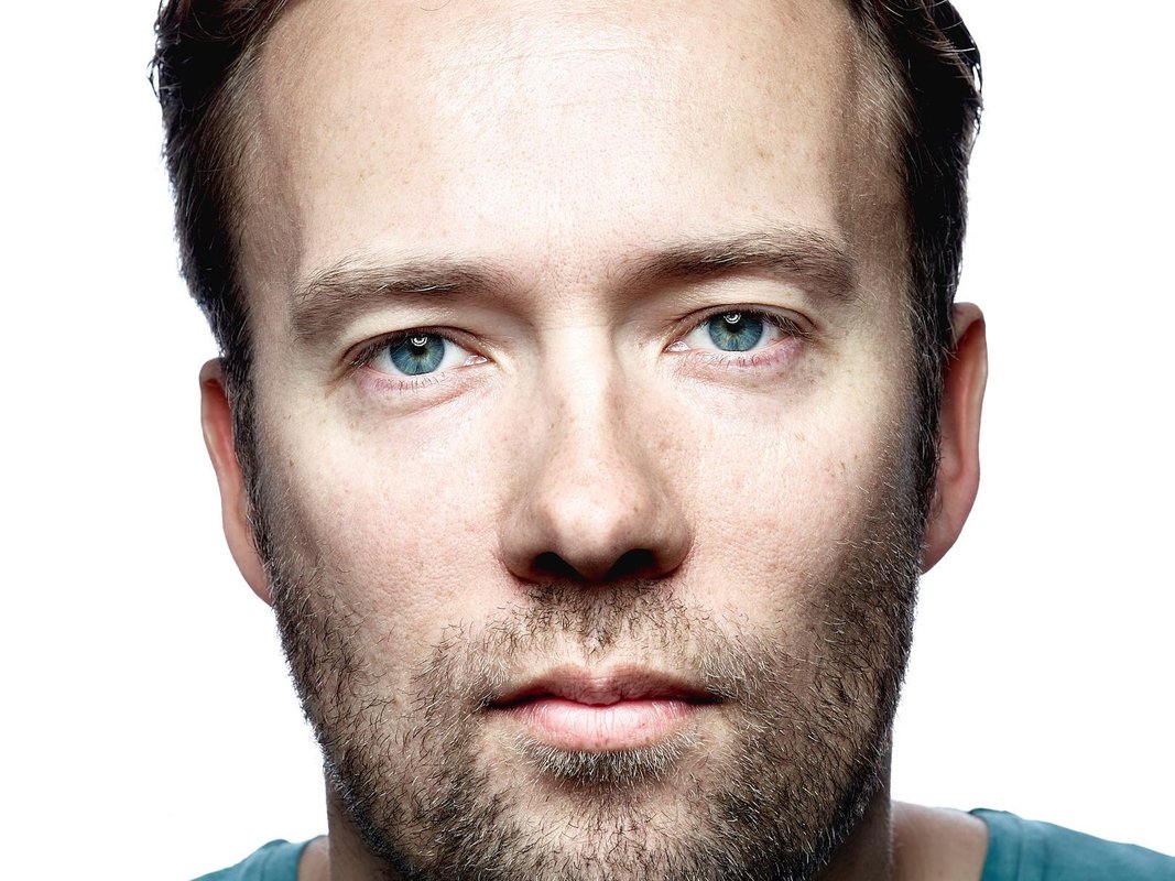 Ruby on Rails'in yaratıcısı David Heinemeier Hansson, yapay zekanın en junior: programcıları bile geçemediğini belirtti; bu yüzden hâlâ el ile kod yazıyor.
