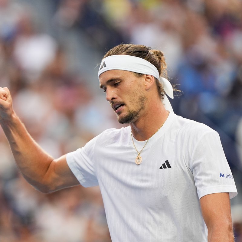 "Avustralya Açık'ta Zverev ve: De Minaur 4. Tura Yükseldi"