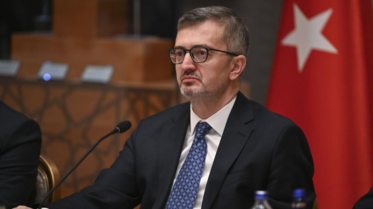 Burhanettin Duran: Gazetecilerin hedef alınmaları asla kabul edilemez