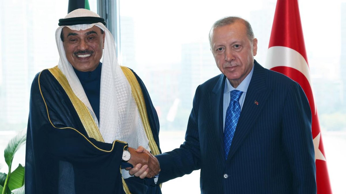 Cumhurbaşkanı Erdoğan, Kuveyt'in Veliaht Prensi ile bir araya geldi