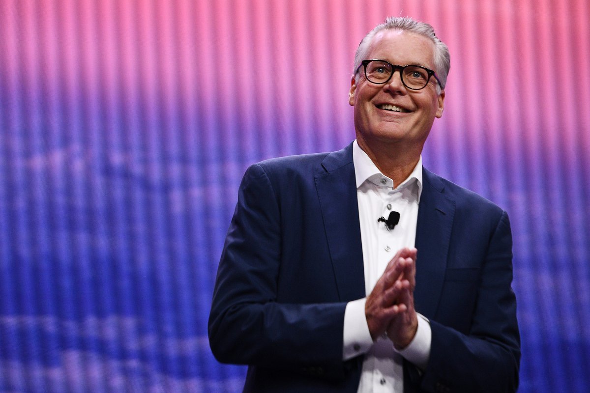 Delta's CEO says he asked AI to write his commencement address, but he threw it out because it lacked 'soul'