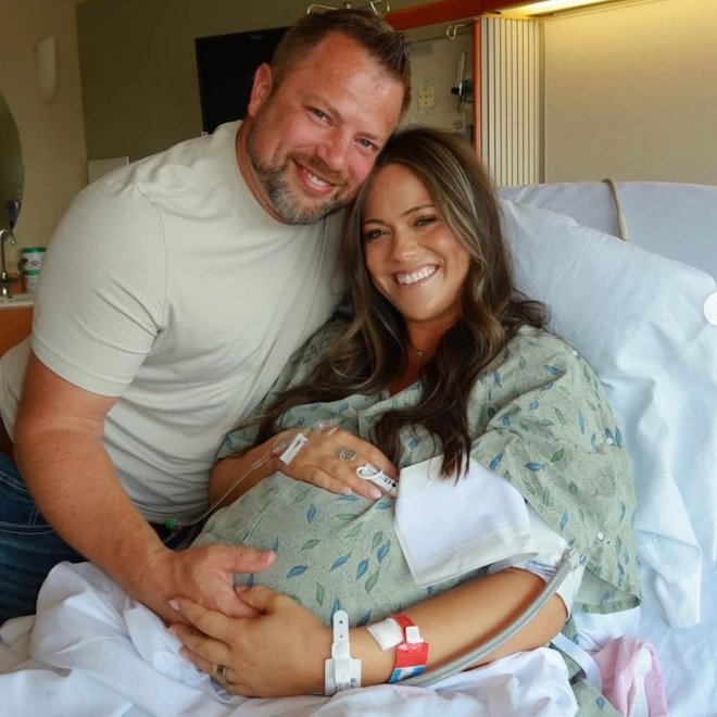 Bringing Up Bates' Whitney Bates Welcomes Baby No. 6 With Zach Bates