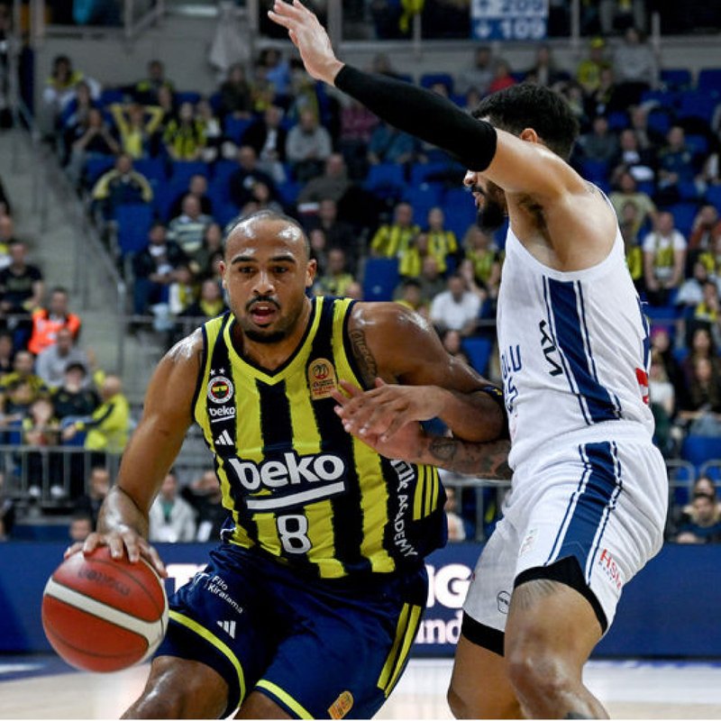 "Fenerbahçe Avrupa'nın Temsilcisi, Anadolu: Efes ise Umutsuz Durumda!"