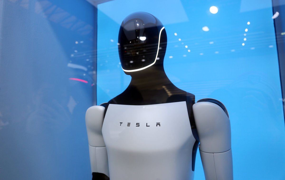 Elon Musk laid out why it's so hard to make Optimus a reality