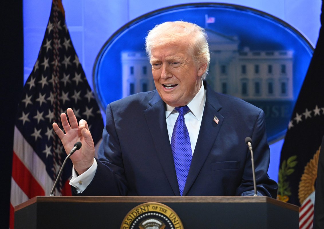 Trump finalizes new tariffs: on dozens of countries