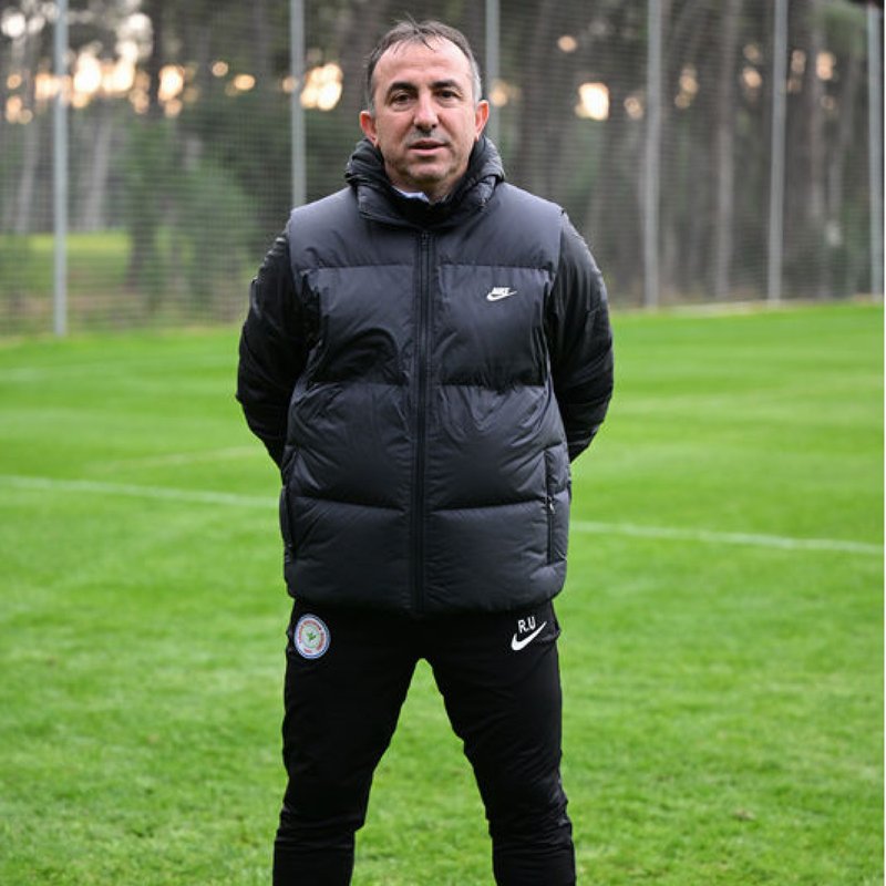 "Recep Uçar, Yılın En İyi Fotoğrafları Arasında Gazze Seçimiyle Dikkat Çekti!"