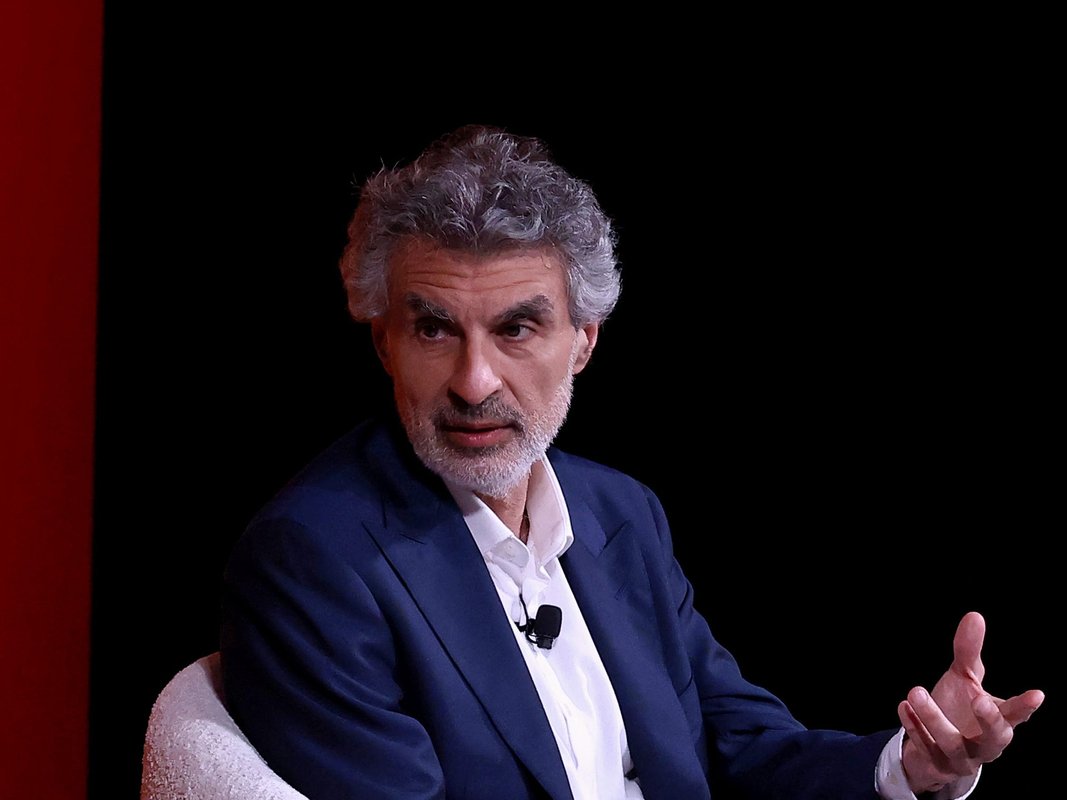 Why a godfather of AI still thinks his 4-year-old grandson should go to college