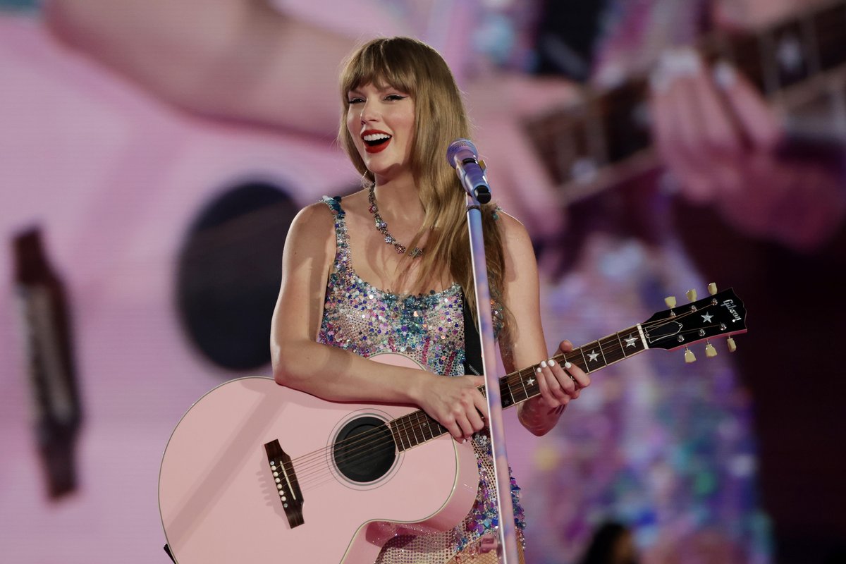 Taylor Swift'in Blake Lively'e gönderdiği mesajlar, şarkı sözlerine oldukça benziyor.