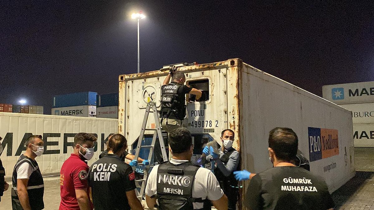 Mersin Limanı'nda 298 kilogram uyuşturucu madde yakalandı