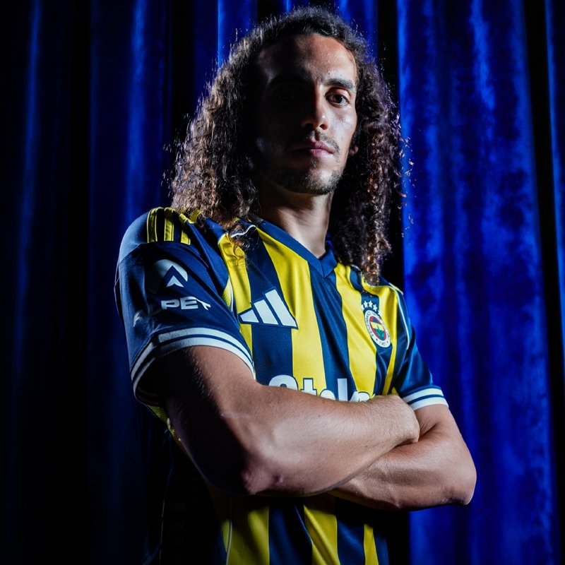 "Guendouzi sözleşmeyi imzaladı,: futbol tarihine adını yazdırdı!"