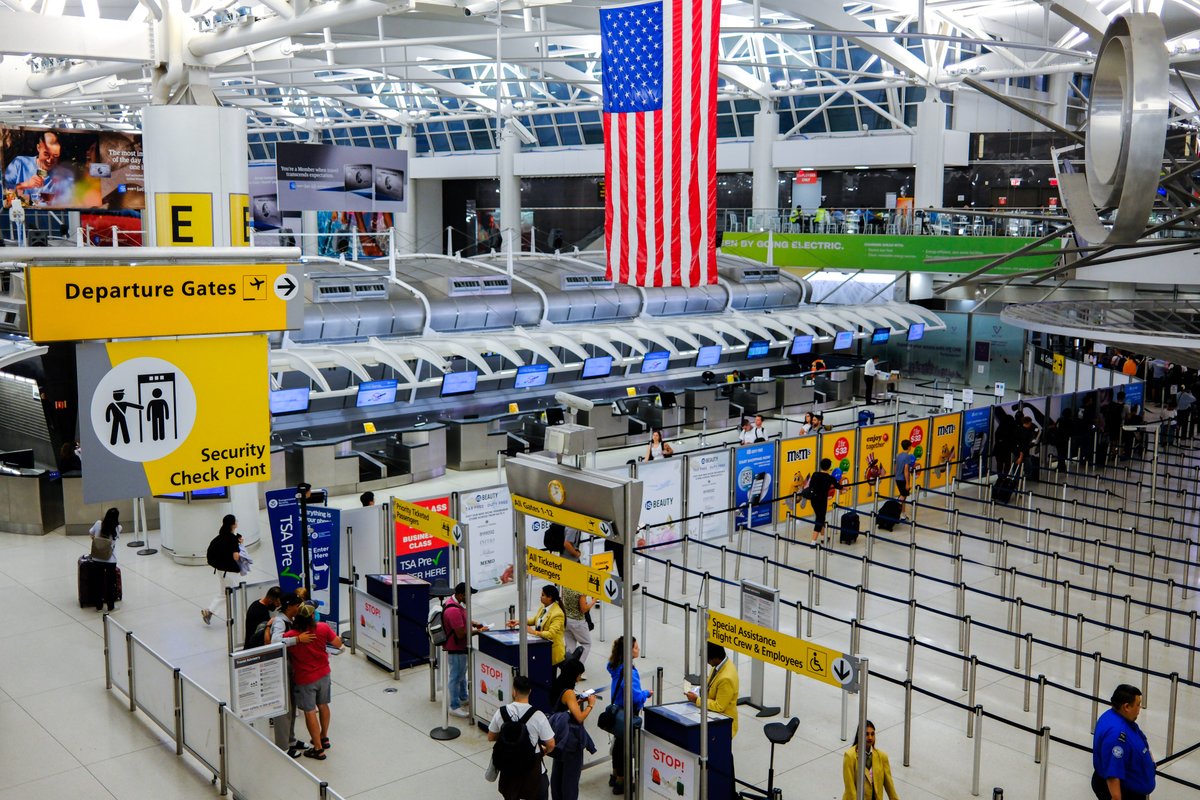 Charts show how the Iran war has pushed ticket prices sharply higher on 3 major US airline routes