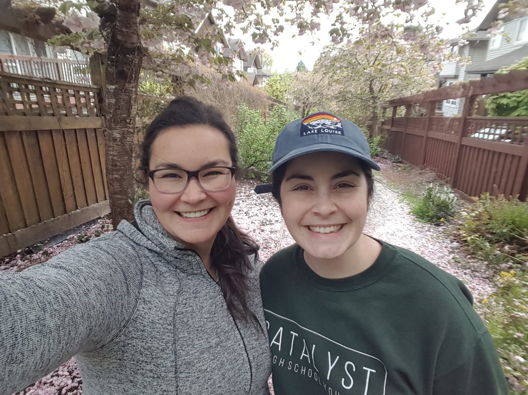 I'm happy that my younger sister is married, owns a home, and has a second child on the way — but I'm also jealous. I'm learning to be OK with that.