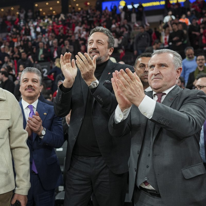 "Türk basketbolu hak ettiği yere gelecektir"