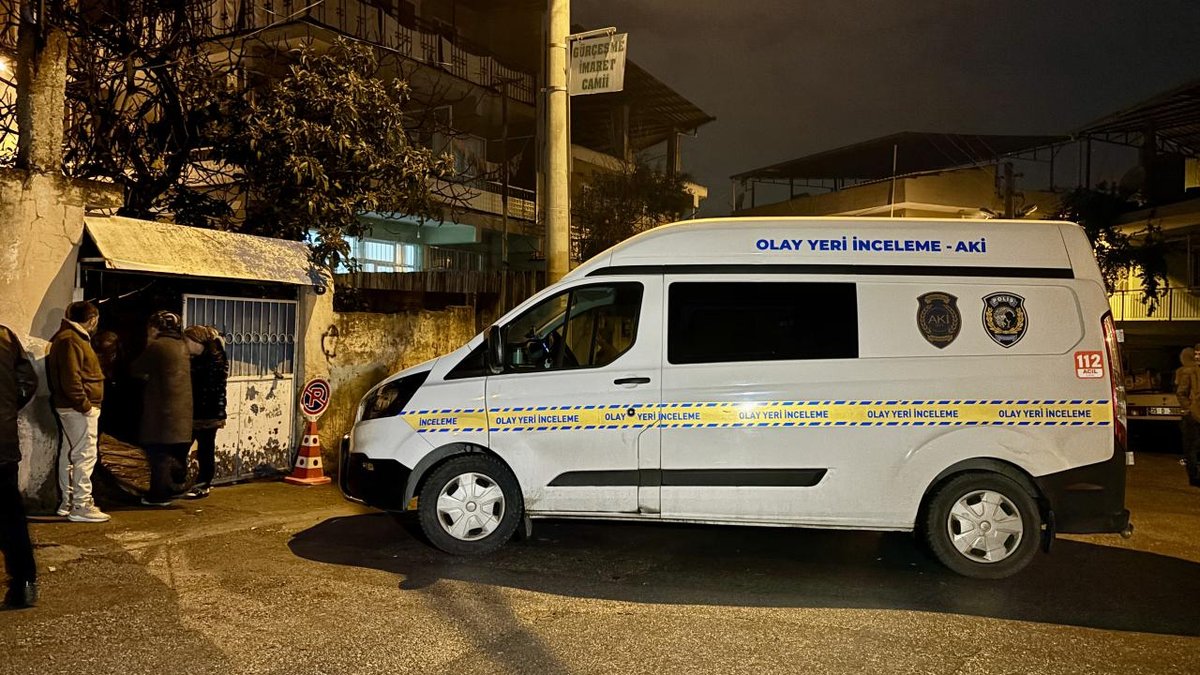 İzmir’de evine giren soyguncular tarafından bıçaklanan birey hayatını kaybetti