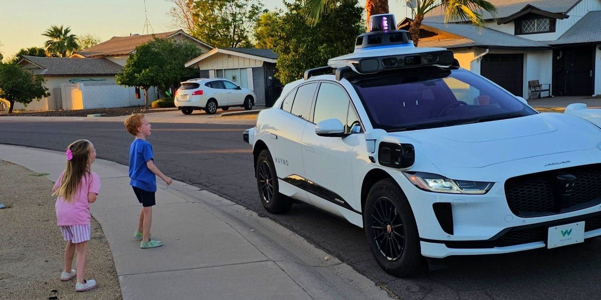 "Anne-babalar, çocukları için Waymo robot taksilerini kişisel şoför olarak mı kullanıyor? Siz de bu trendin bir parçası mısınız?"