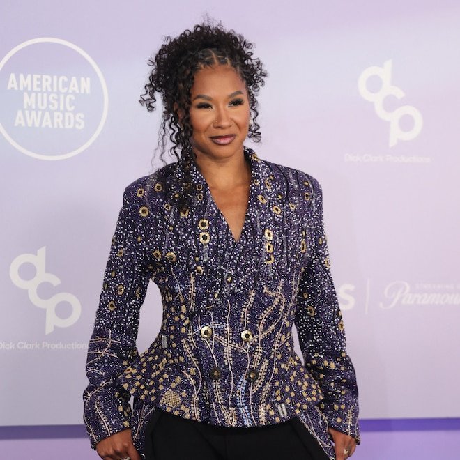 AMAs 2026: See All the Celebrity Red Carpet Fashion (Live Updates)