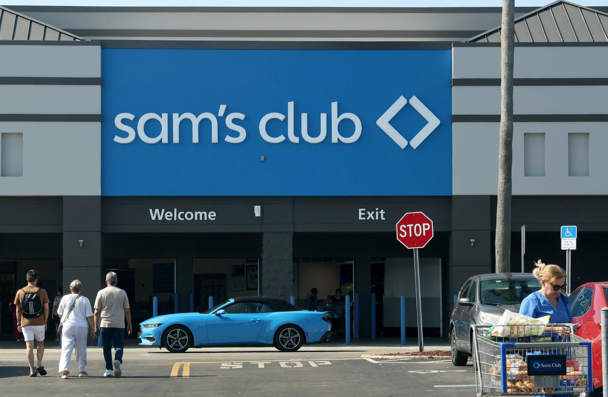 Walmart's warehouse club ups the pressure on Costco with a new member perk