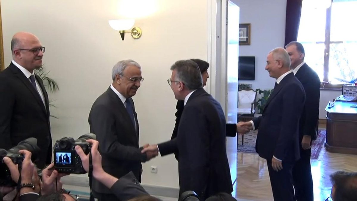 "DEM Partisi, AK Parti Grubu'nu Ziyaret Etti"