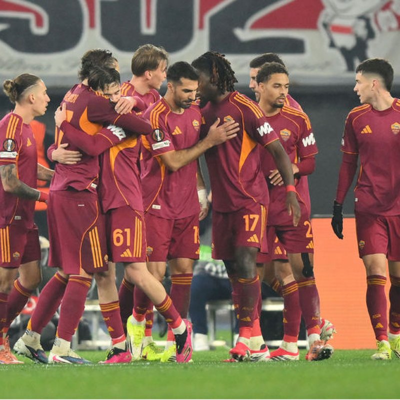 "İtalya'nın Roma Takımı, Stuttgart'ı İki Golle Yenmeyi Başardı!"