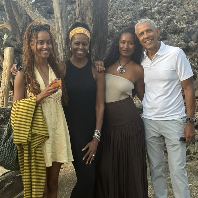 Sasha Obama Makes Rare Appearance With Parents Barack & Michelle Obama