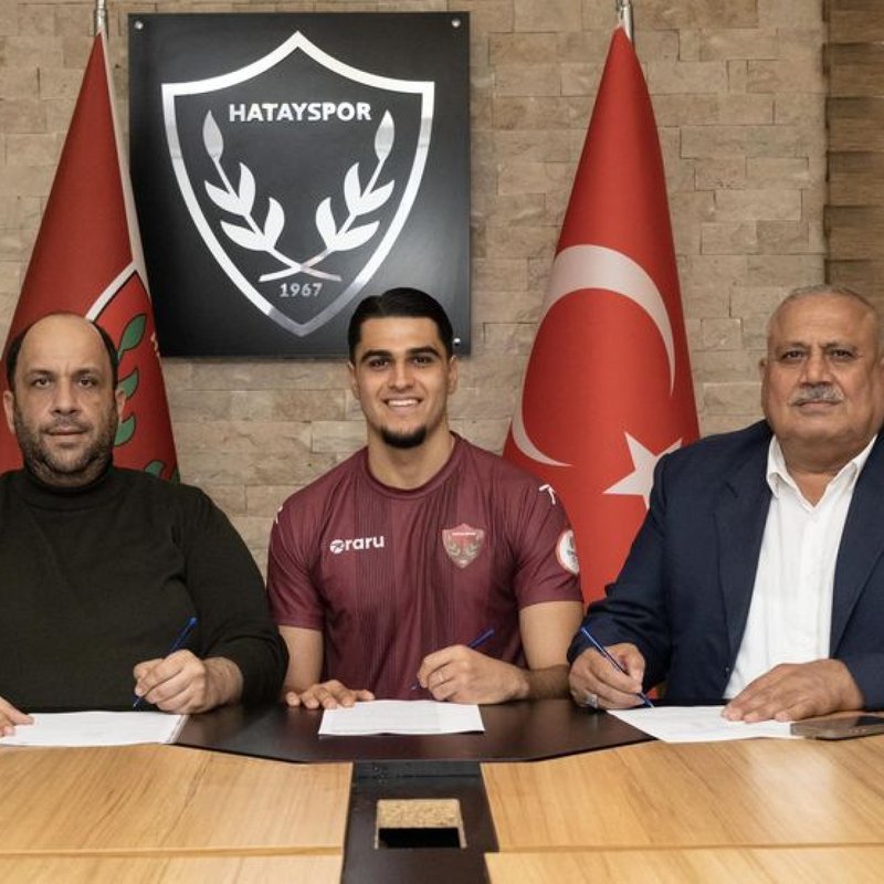 "Hatayspor, aynı gün içinde iki yeni oyuncuyla anlaştı!"