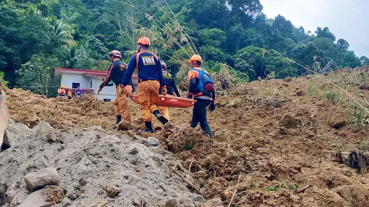 Filipinler'deki atık yönetim tesisinde oluşan heyelan sonucunda can kaybı 35'e ulaştı
