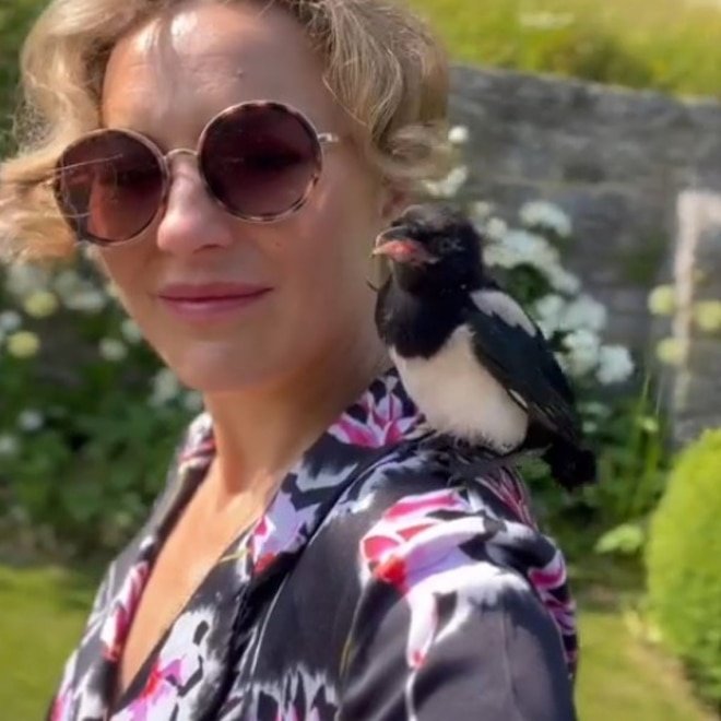 Ladies of London’s Martha Sitwell: Shares Her Pet Bird Hecate Drowned