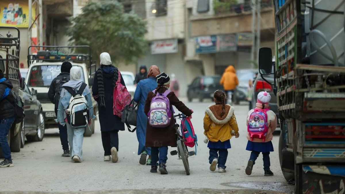 "Suriye'de devrilmiş yönetim döneminde ailelerinden ayrılan: 150 çocuk, aileleriyle bir araya geldi"