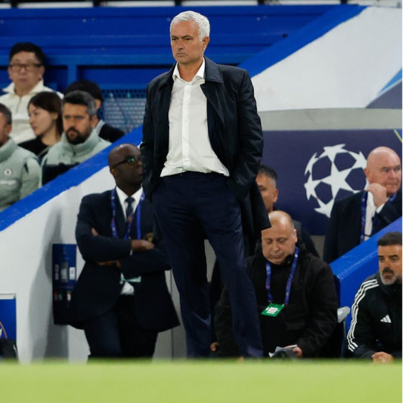 "Mourinho'nun çalıştırdığı Benfica, şampiyonluk mücadelesinde darbe yedi!"