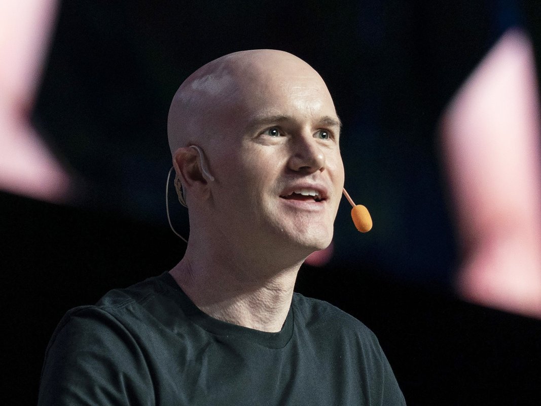 Tiny teams, no 'pure managers,' and AI: Coinbase's memo has all the classic ingredients of a 2026 layoff letter