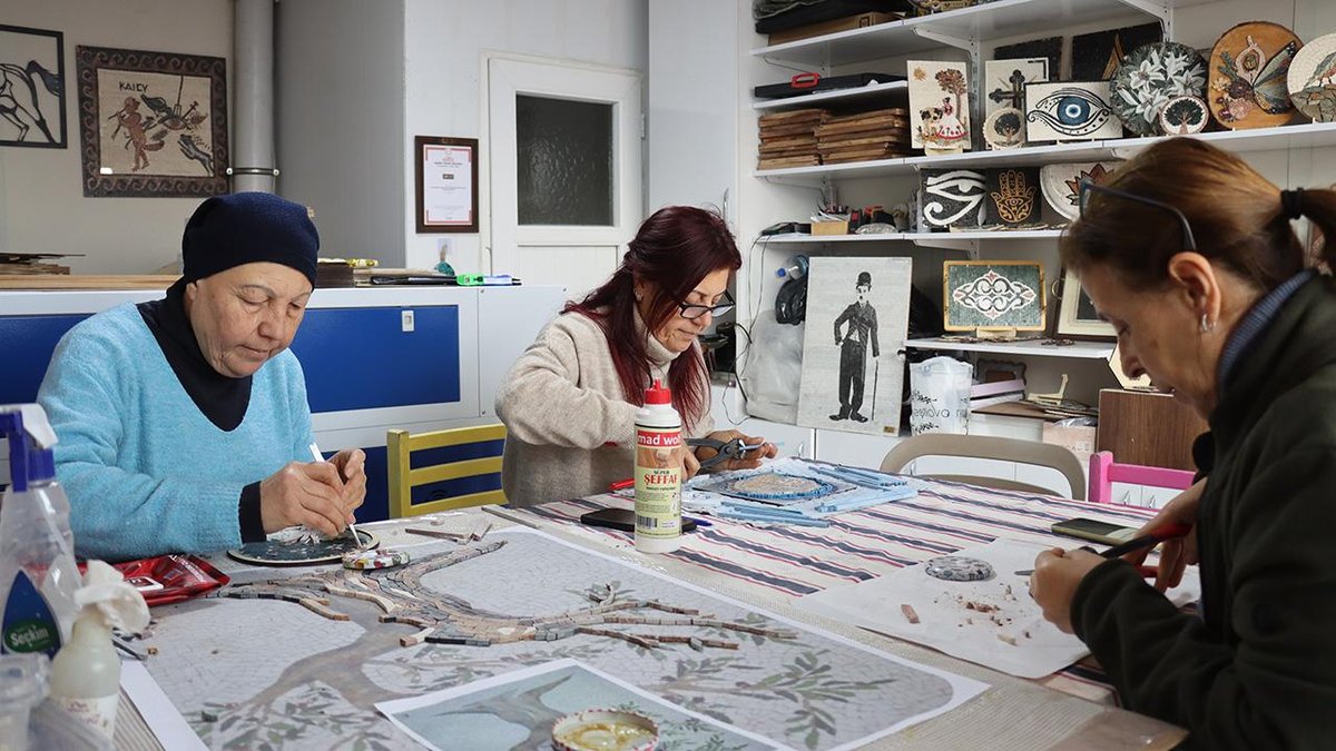 "Hataylı kadınlar mozaik sanatını Avrupa’ya tanıttı"