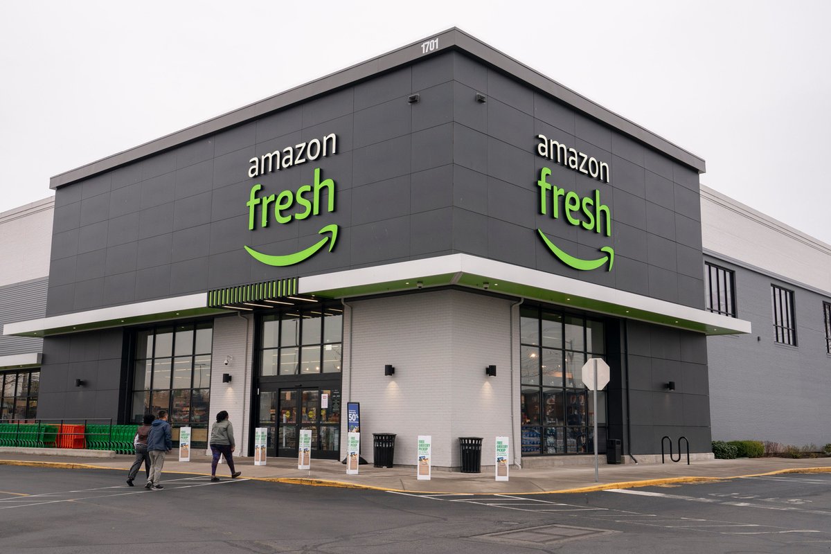Amazon, Fresh mağazalarını kapatarak binlerce çalışanını işten çıkarıyor: Çalışanlara sunulan tazminat paketi detayları.