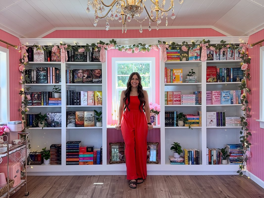 A couple spent $18,000 to turn a simple shed into a cozy library. Now, it's a reader's paradise.