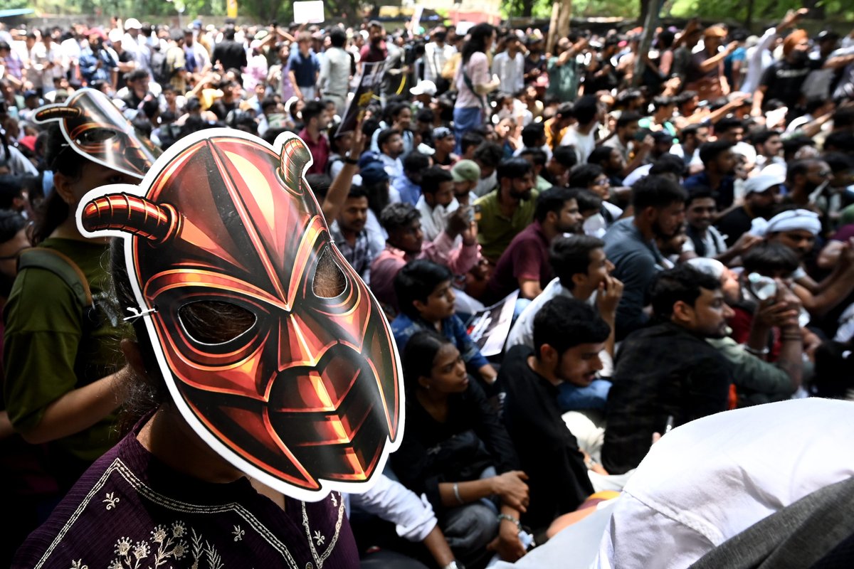 Why tens of thousands of young Indians are calling themselves cockroaches