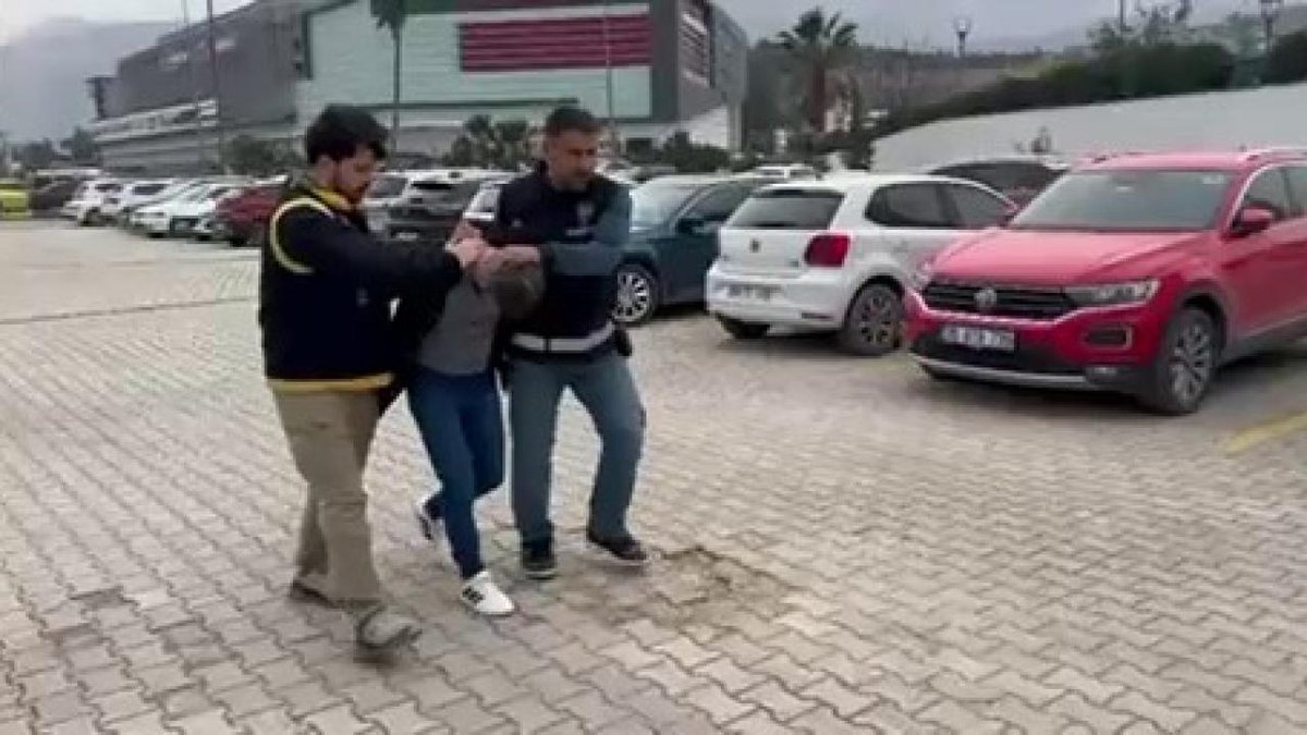 Hatay'da 43 yıl 10 ay 25: gün hapis cezası bulunan firari tutuklandı