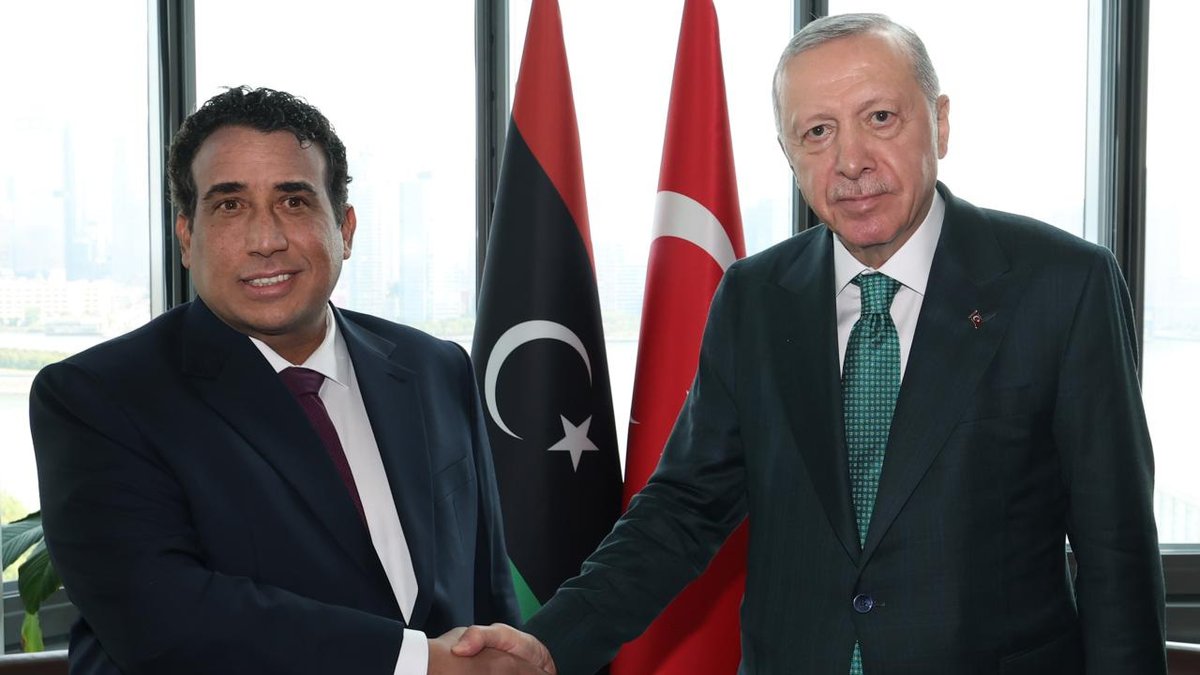 Cumhurbaşkanı Erdoğan, Libya'nın Başkanlık Konseyi: Başkanı Menfi ile bir araya geldi.