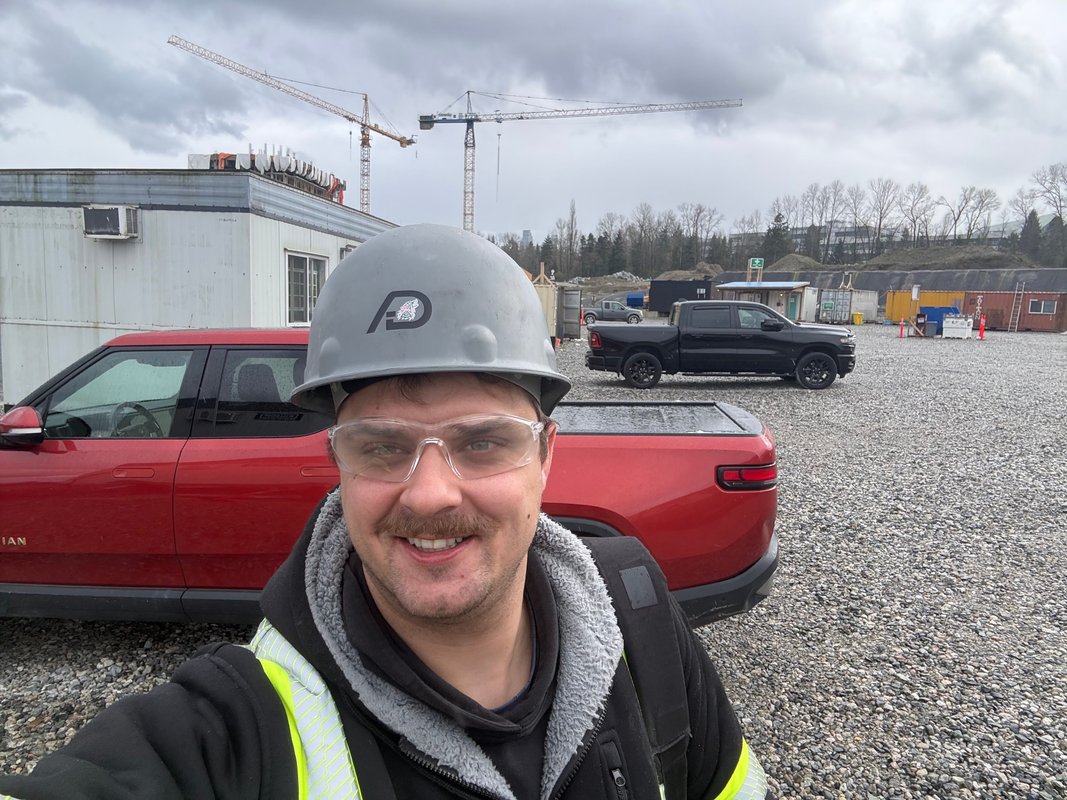I'm a construction manager who vibe coded a paperwork tracker. My workers loved it — until I accidentally broke it.