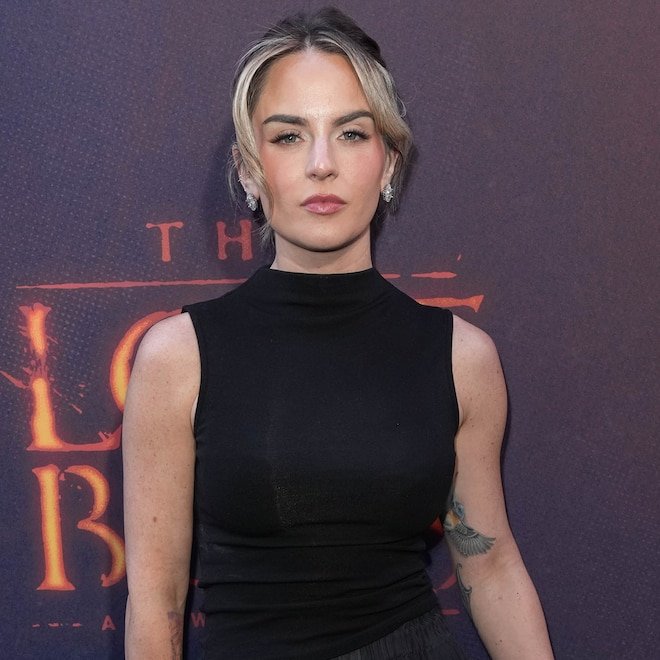 JoJo Reacts to Broadway's: Chess Closing Hours Before Rehearsal