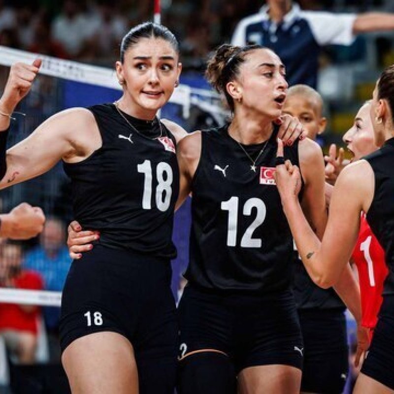 "Türkiye ile Çin arasındaki voleybol mücadelesi hangi tarihte gerçekleşecek?"