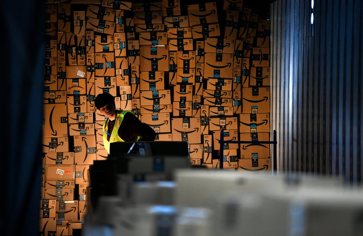 Amazon plots a new 'Tetromino' warehouse where robots tackle work that's notoriously hard to automate