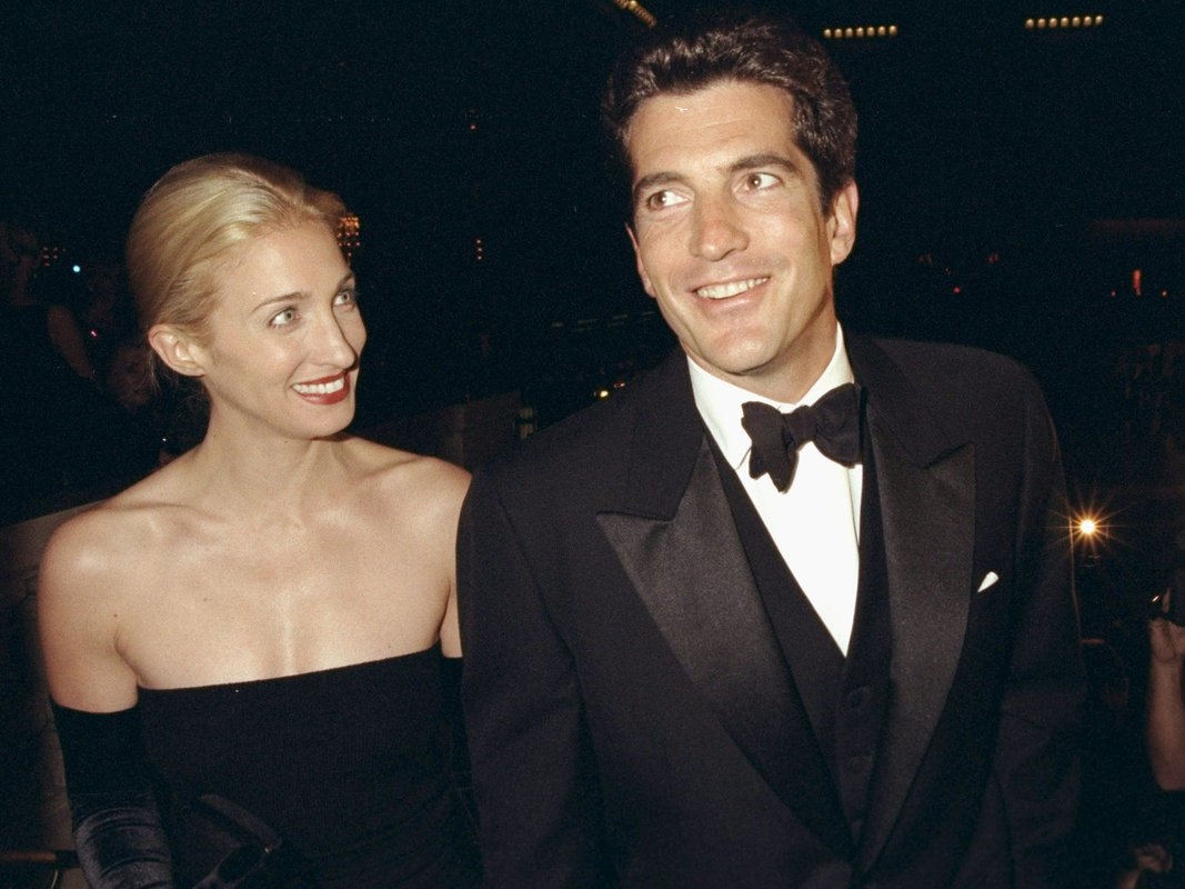 11 of Carolyn: Bessette-Kennedy's best fashion moments