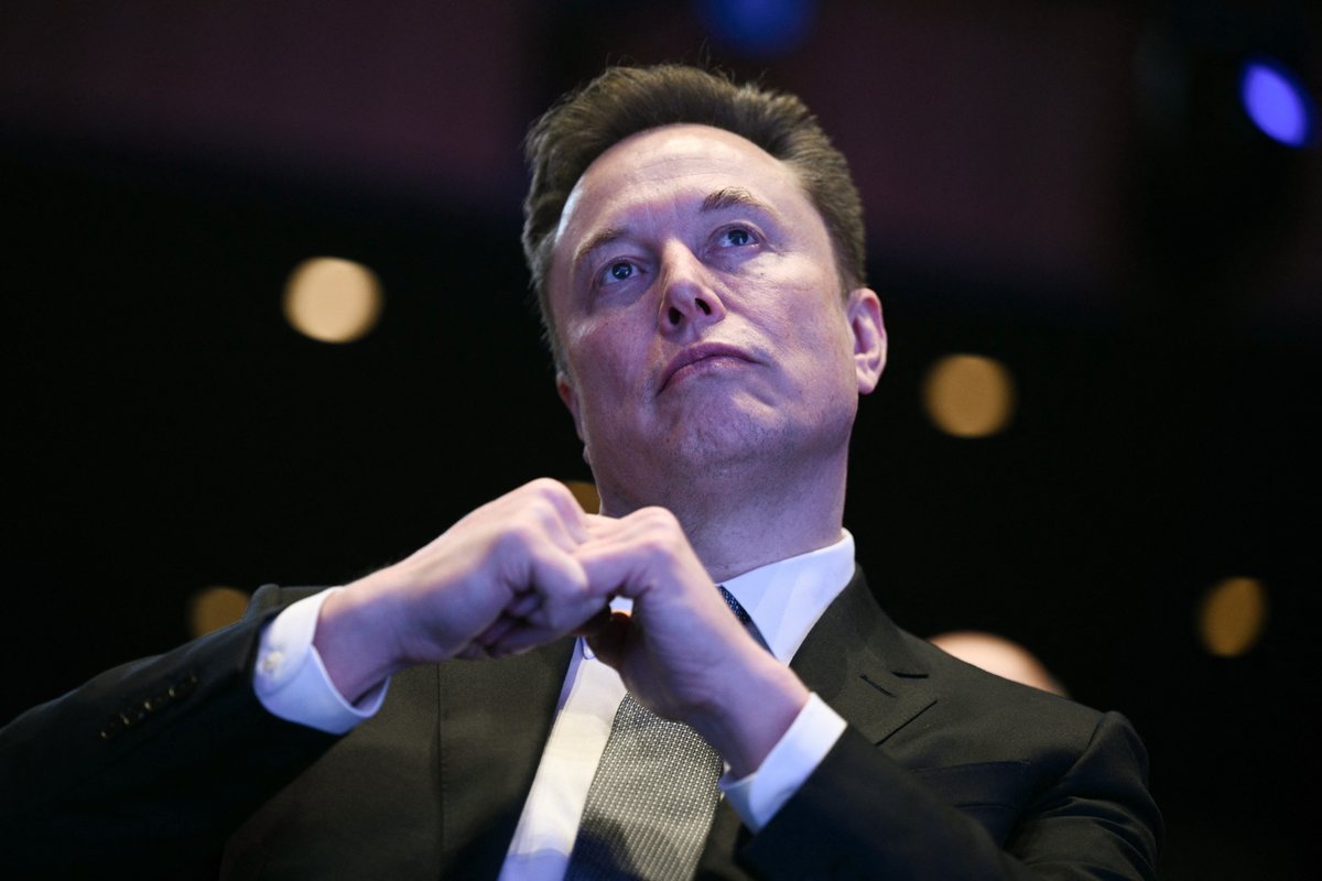Elon Musk really wants to make sure you've read Ronan Farrow's Sam Altman investigation
