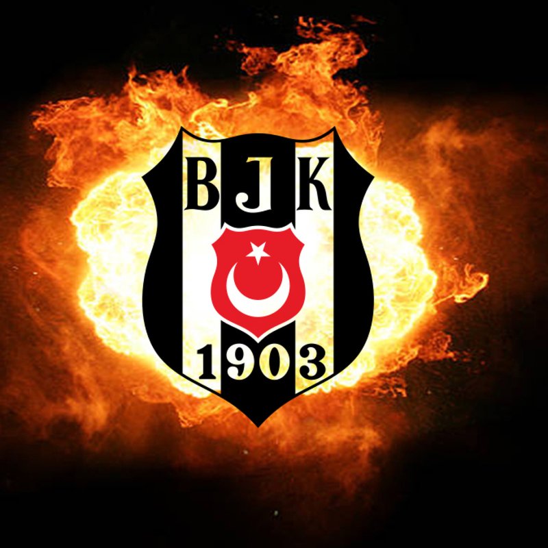 "Beşiktaş, Üç Futbolcu İçin Yoğun Çaba Harcıyor!"