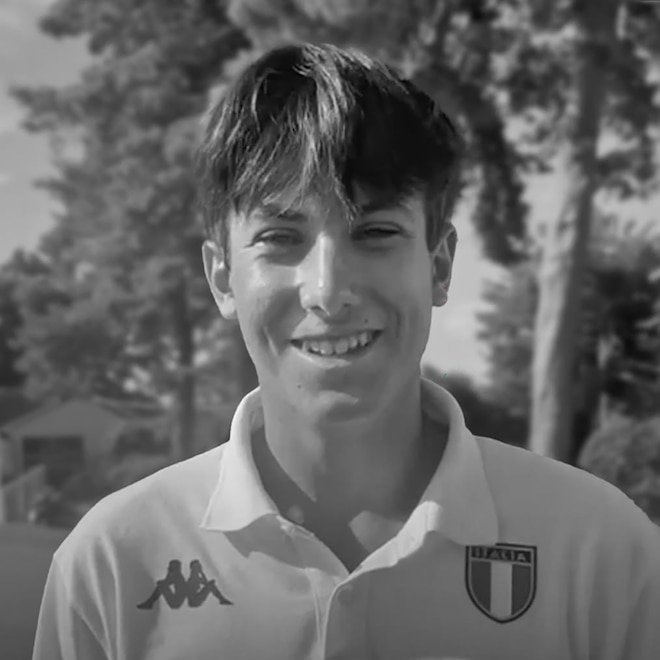 Emanuele Galeppini, 17 yaşındaki İtalyan golfçü,: Yılbaşı gecesi çıkan yangında hayatını kaybetti.
