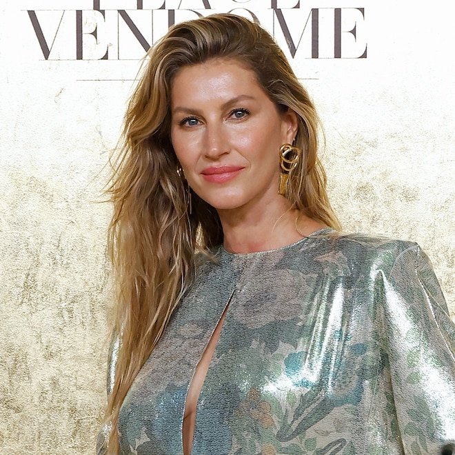 Gisele Bündchen Shares Rare Photo of All 3 Kids Together